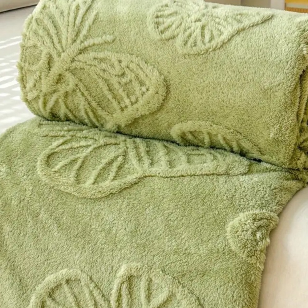 Luxurious Butterfly Plush Blanket
